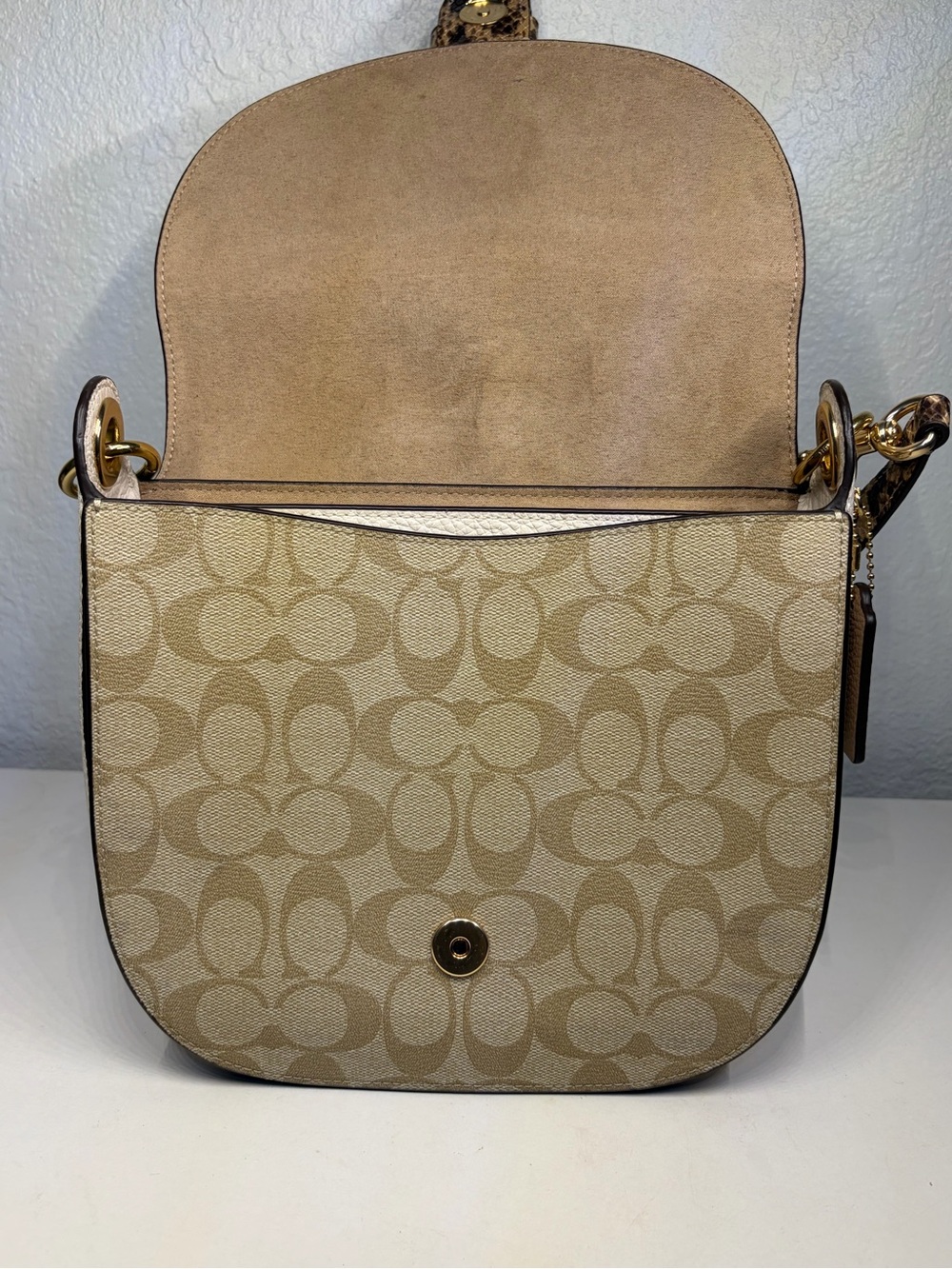 Coach Kleo Shoulder/ Crossbody Bag 23 in Blocked Signature Canvas - Picture 10 of 14